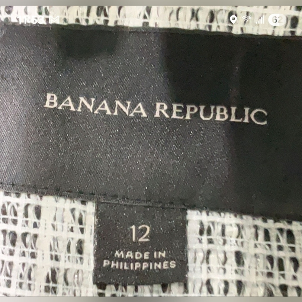 Banana Republic Black and White Patterned Blazer - Picture 5 of 5